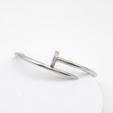 Load image into Gallery viewer, Nail cz Bangle