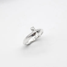 Load image into Gallery viewer, Cross Ring