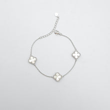 Load image into Gallery viewer, Three Small Mother of Pearl Clover Bracelet