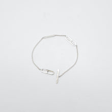 Load image into Gallery viewer, Flat Link Fob Knob Bracelet
