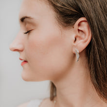Load image into Gallery viewer, Wing Earrings 25mm