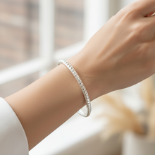 Load image into Gallery viewer, Stering Silver Square Motive Bangle

