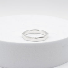 Load image into Gallery viewer, Octagon Ring 3mm
