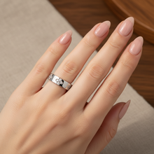 Load image into Gallery viewer, Floral Cubic Zirconia Ring 6mm
