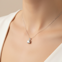 Load image into Gallery viewer, Sterling Silver 8 Claw Solitaire Cz Pendant
