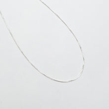 Load image into Gallery viewer, Diamond Cut Snake Chain Necklace 45cm

