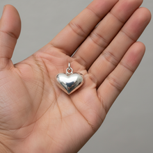 Load image into Gallery viewer, Heart Charm Pendant 18mm
