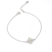 Load image into Gallery viewer, Mother of Pearl Floral Bracelet

