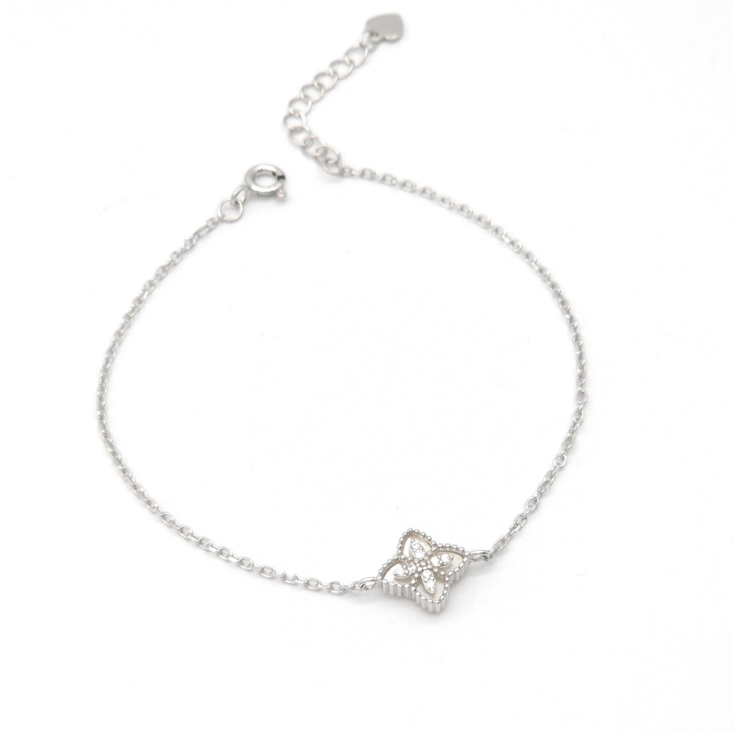 Mother of Pearl Floral Bracelet