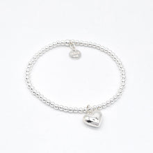 Load image into Gallery viewer, Stretchy Heart Charm Bracelet
