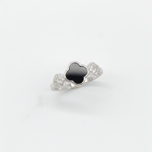 Load image into Gallery viewer, Sterling Silver Agate Floral Ring
