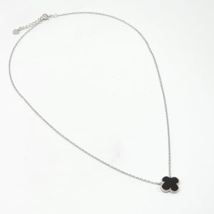 Agate Clover Necklace