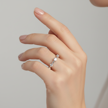 Load image into Gallery viewer, Starlight Sparkle Ring
